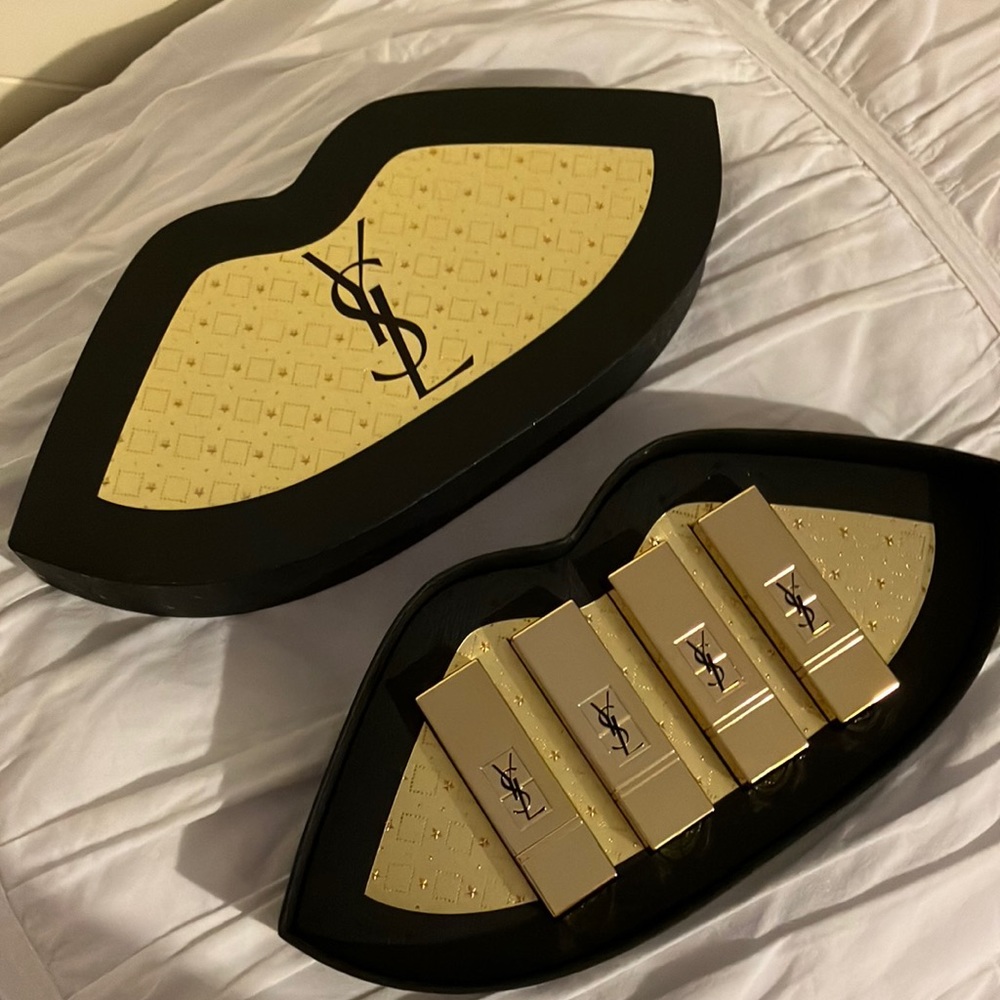 YSL RED LIPSTICK GIFT SET